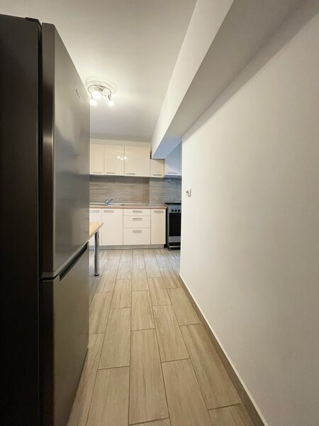 Unirii, Bd., Tribunal, 2 camere decomandat, 65 mp, recent renovat.