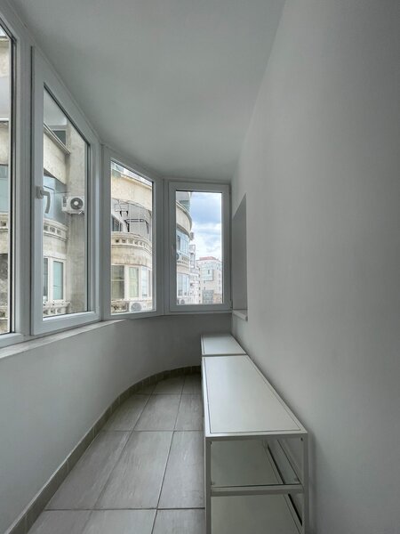 Unirii, Bd., Tribunal, 2 camere decomandat, 65 mp, recent renovat.